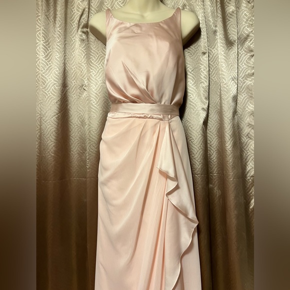 David’s Bridal Bridesmaid Dress Petal - Picture 2 of 4